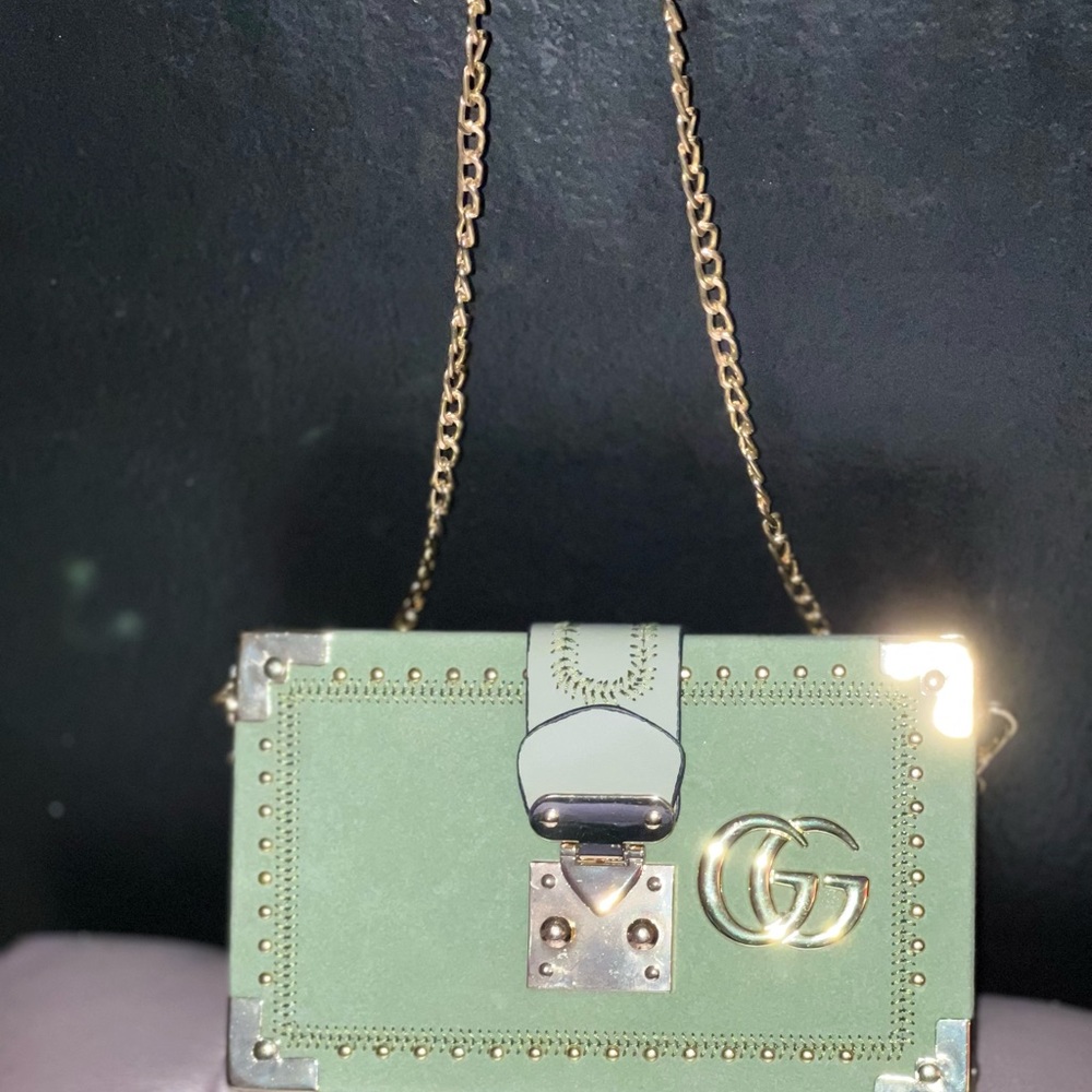 Green purse